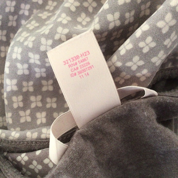 VICTORIAS SECRET SILKY SLEEP TANK MEDIUM - Picture 8 of 9